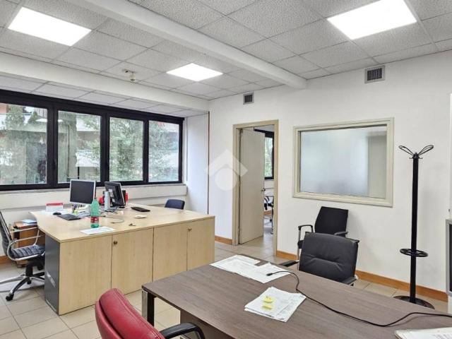 Ufficio in vendita a Municipio Roma VII, Roma Capitale