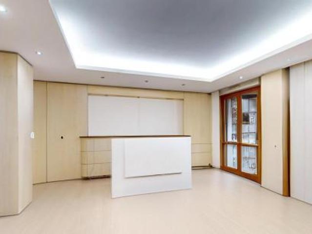 Ufficio in vendita a Torrino, Roma