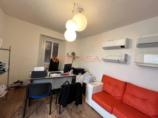 Ufficio in vendita a Romano Di Lombardia, Lombardia