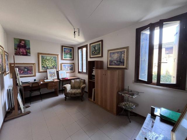 Ufficio in vendita a Rovigo, Veneto