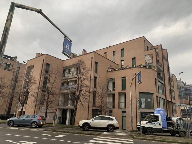 Ufficio in vendita a Tresinaro - Secchia, Re