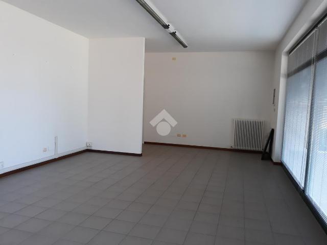 Ufficio in vendita a Russi, Reggio Emilia