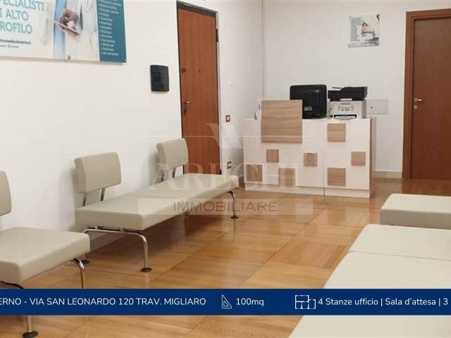 Ufficio in vendita a Salerno, Campania