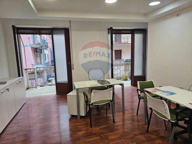 Ufficio in vendita a Pastena, Salerno