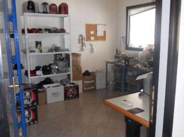 Ufficio in vendita a Porto d'Ascoli centro, Marche