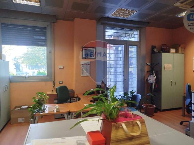 Ufficio in vendita a Zivido, San Giuliano Milanese