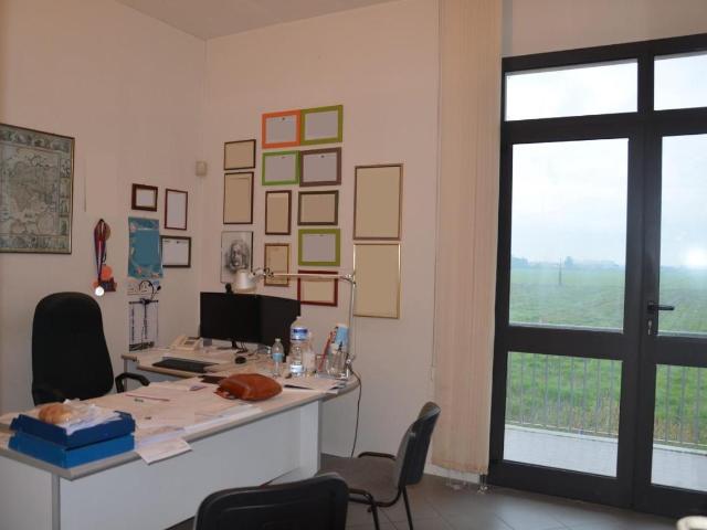 Ufficio in vendita a Gello, San Giuliano Terme