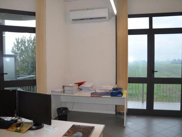 Ufficio in vendita a San Giuliano Terme, Toscana