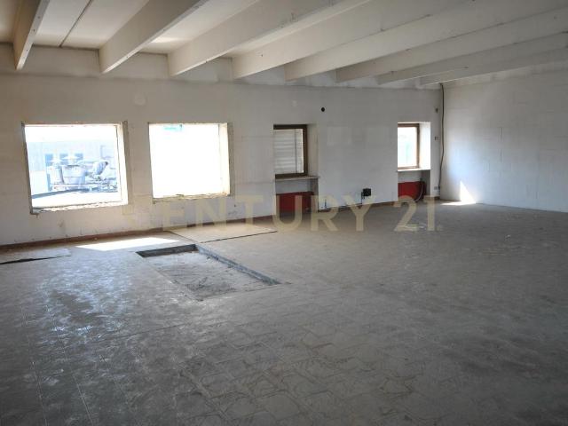 Ufficio in vendita a Case Nuove, San Martino Buon Albergo