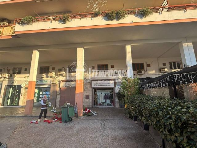 Ufficio in vendita a San Sebastiano Al Vesuvio, Campania