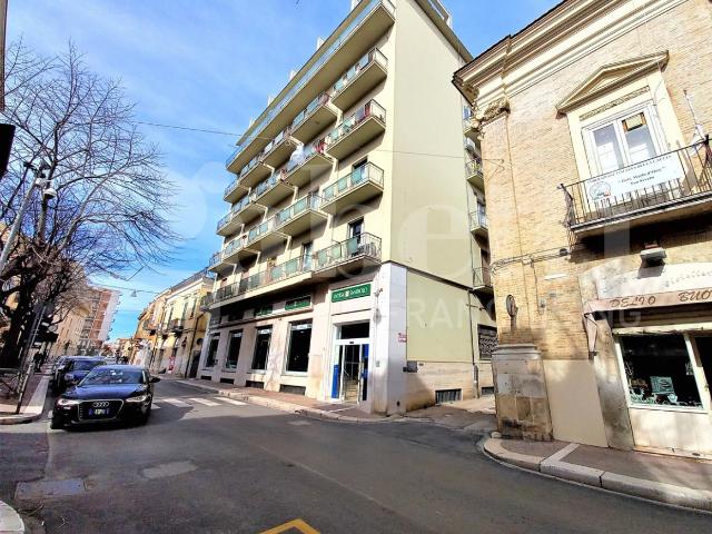 Ufficio in vendita a Puglia, Foggia