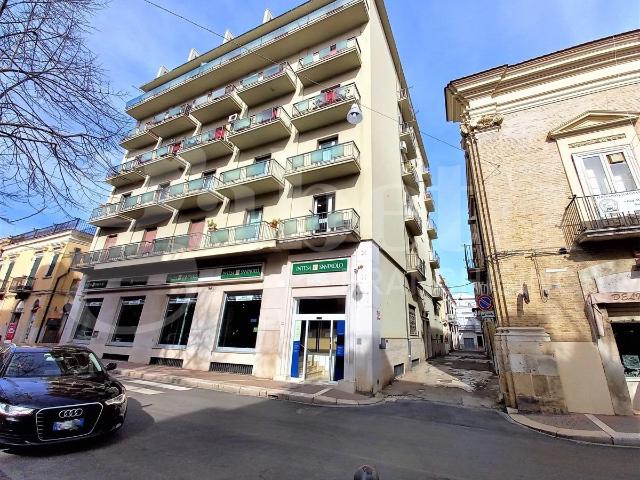 Ufficio in vendita a Puglia, Foggia