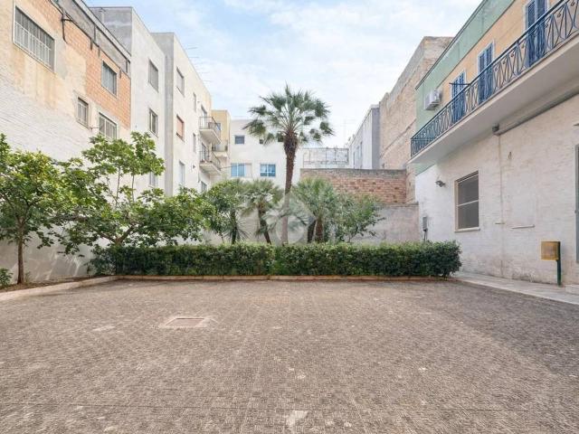 Ufficio in vendita a Puglia, Foggia