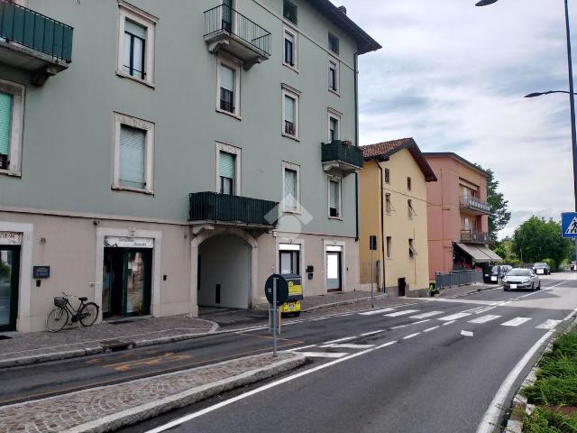 Ufficio in vendita a San Zeno Naviglio, Lombardia