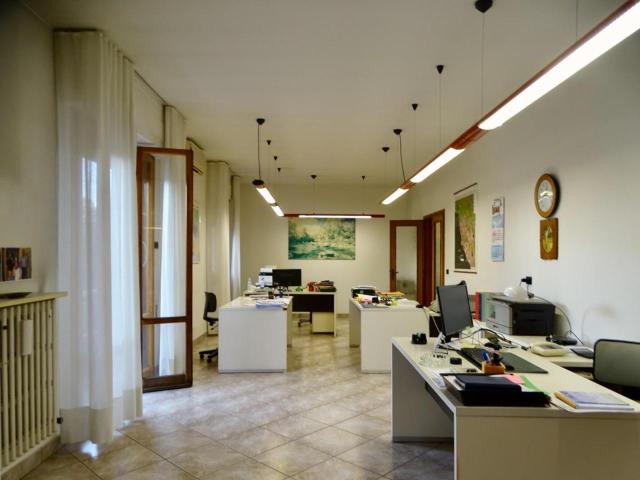Ufficio in vendita a Santa Croce Sull'arno, Toscana