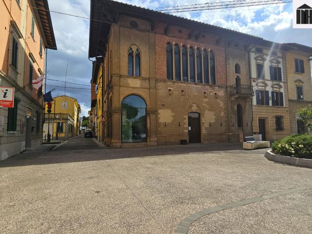 Ufficio in vendita a Santa Croce Sull'arno, Toscana