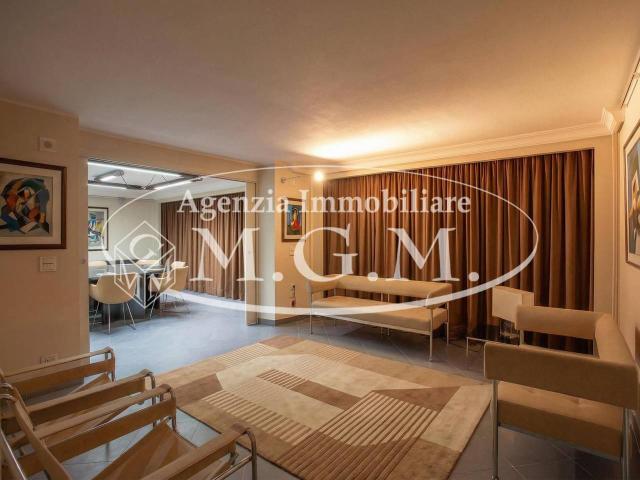 Ufficio in vendita a Ponticelli, Santa Maria a Monte