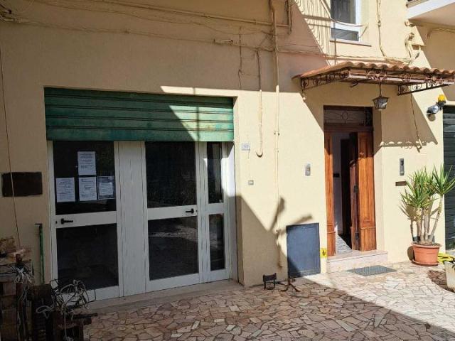 Ufficio in vendita a Santa Maria Imbaro, Abruzzo