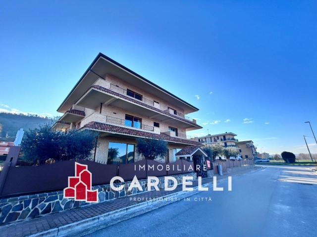 Ufficio in vendita a Marche, Fermo