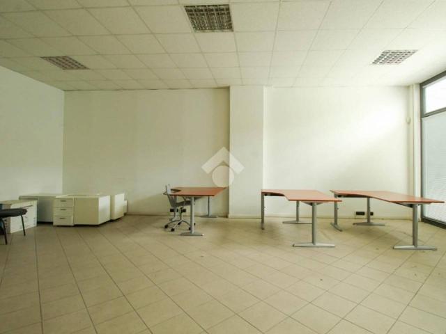 Ufficio in vendita a Z.A.I Marazzi Madonna di Sotto Quattro Ponti, Sassuolo