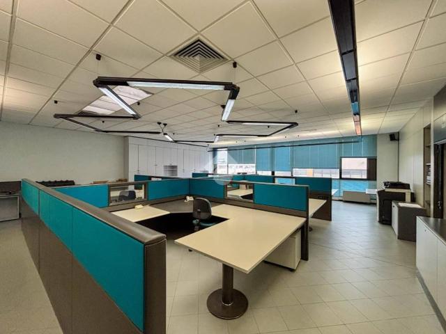 Ufficio in vendita a Unione dei comuni del Distretto Ceramico, Sassuolo