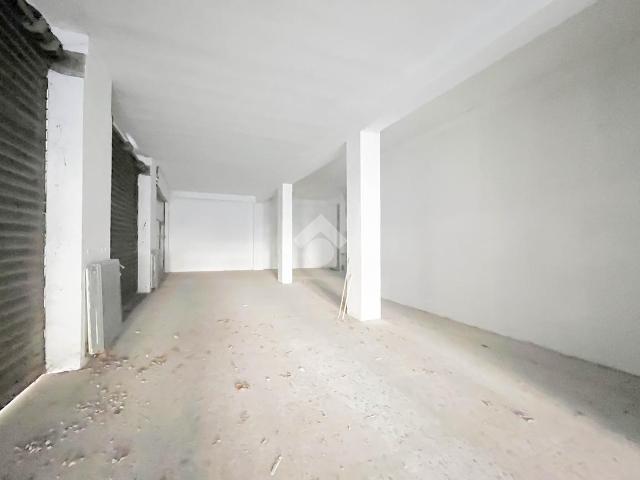 Ufficio in vendita a Unione dei comuni del Distretto Ceramico, Sassuolo