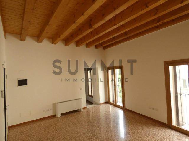 Ufficio in vendita a Schio, Veneto