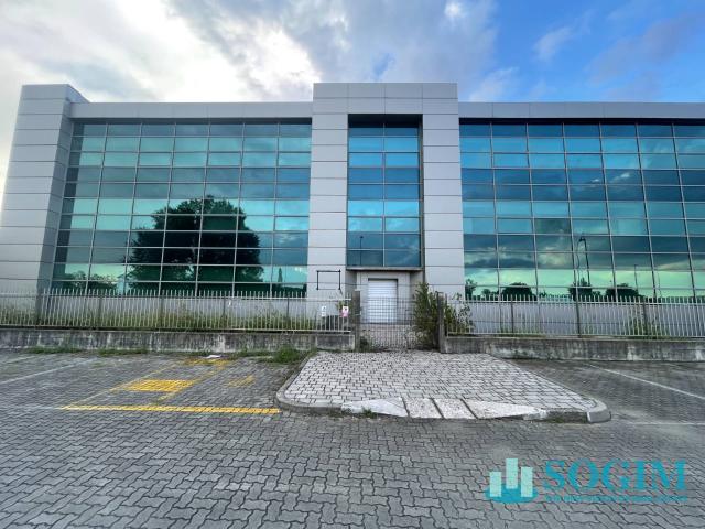 Ufficio in vendita a Redecesio, Segrate
