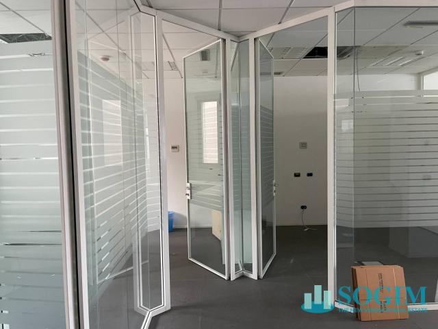 Ufficio in vendita a Redecesio, Segrate