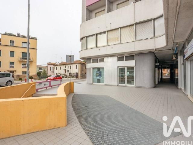 Ufficio in vendita a Marche, Ancona