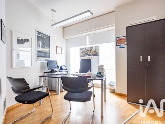 Ufficio in vendita a Marche, Ancona