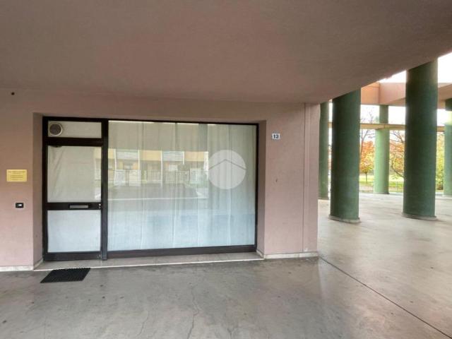 Ufficio in vendita a Paderno, Seriate