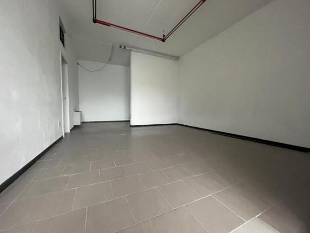 Ufficio in vendita a Abbazia, Sesto Calende