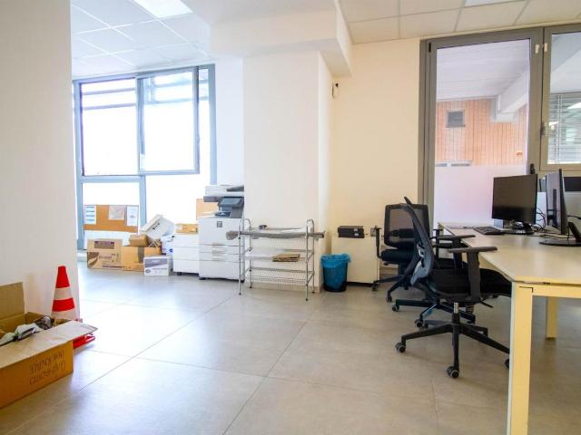 Ufficio in vendita a Padule, Sesto Fiorentino
