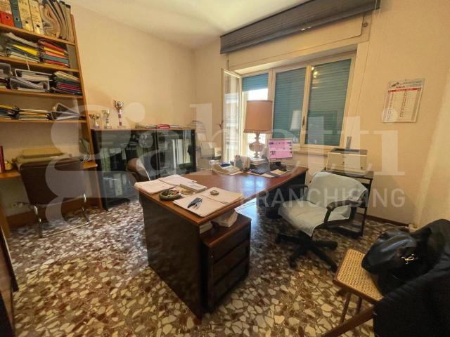 Ufficio in vendita a Neapolis, Siracusa