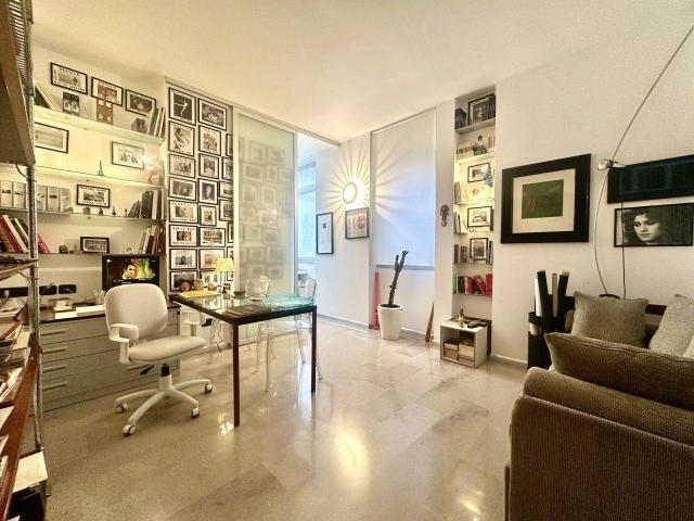 Ufficio in vendita a Puglia, Taranto