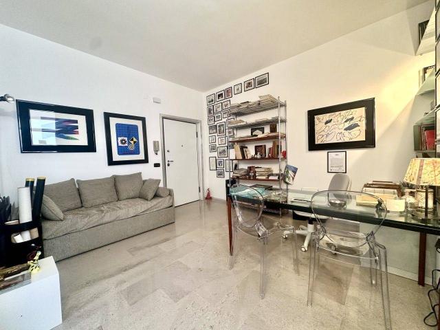 Ufficio in vendita a Puglia, Taranto