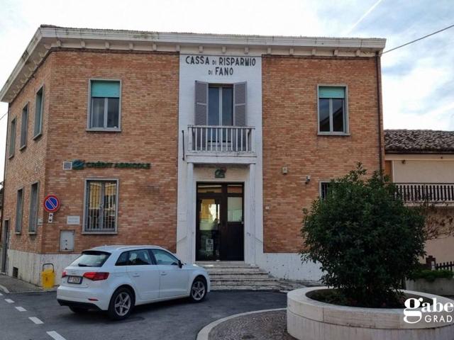 Ufficio in vendita a Terre Roveresche, Marche