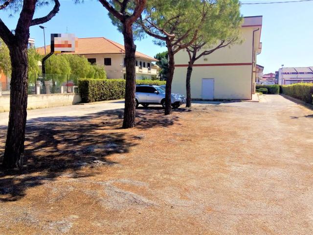 Ufficio in vendita a Unione dei Comuni della Val Vibrata, Tortoreto