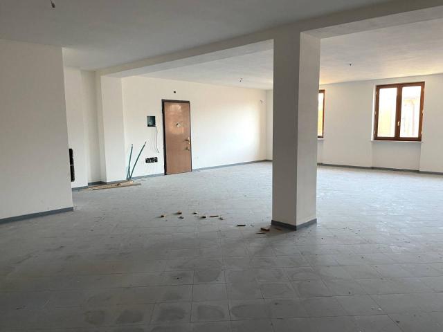 Ufficio in vendita a Comunità Montana Parco Alto Garda bresciano, Toscolano Maderno