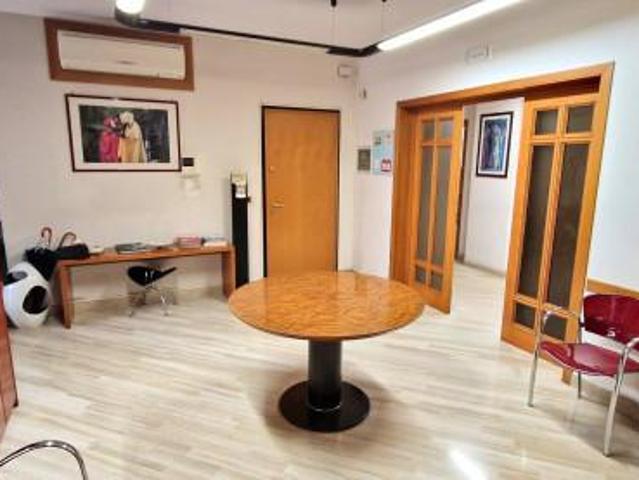 Ufficio in vendita a Puglia, Barletta-andria-trani