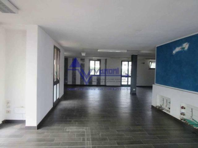 Ufficio in vendita a Colle, Trescore Balneario