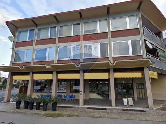 Ufficio in vendita a Treviglio, Lombardia