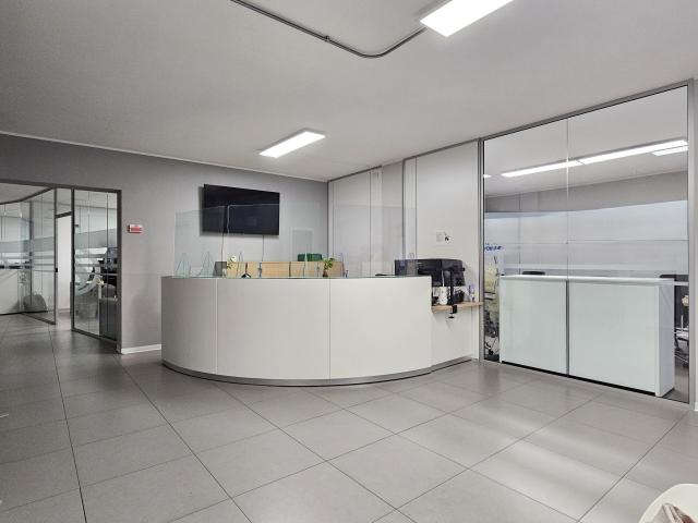 Ufficio in vendita a Treviglio, Lombardia