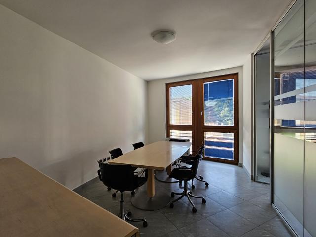 Ufficio in vendita a Treviglio, Lombardia