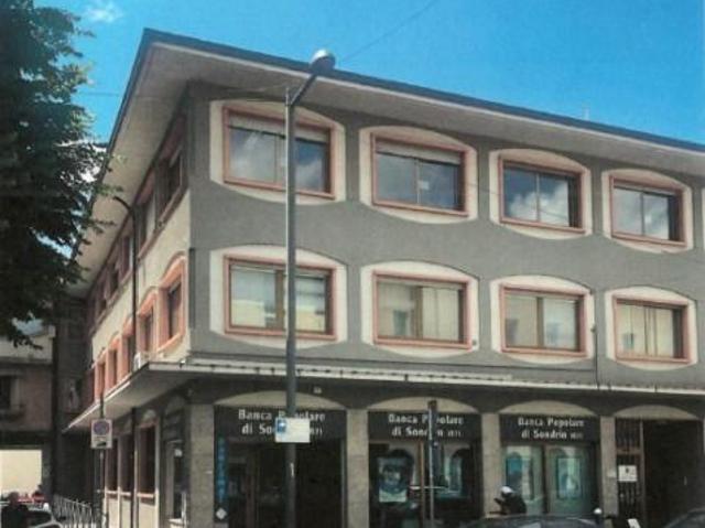Ufficio in vendita a Treviglio, Lombardia