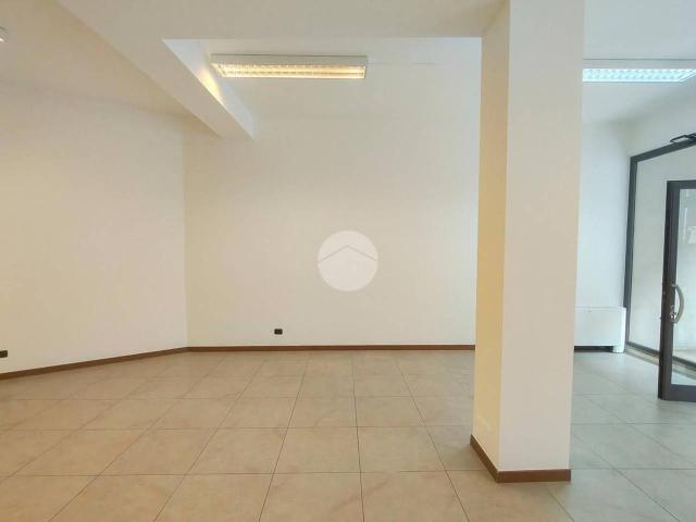 Ufficio in affitto a Treviglio, Lombardia
