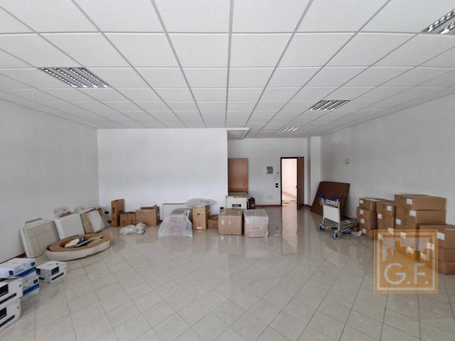 Ufficio in vendita a Treviso, Veneto