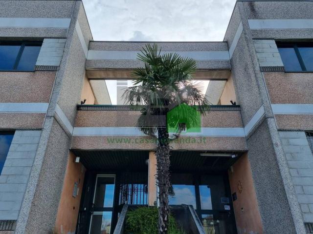 Ufficio in vendita a Trezzano Rosa, Lombardia