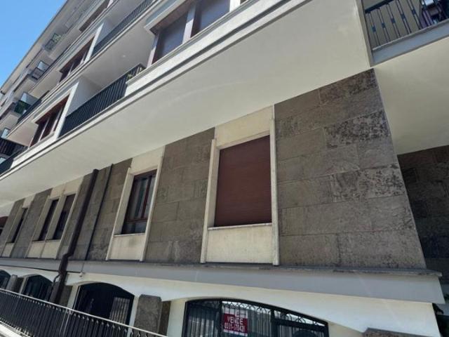 Ufficio in vendita a Biumo Superiore, Varese